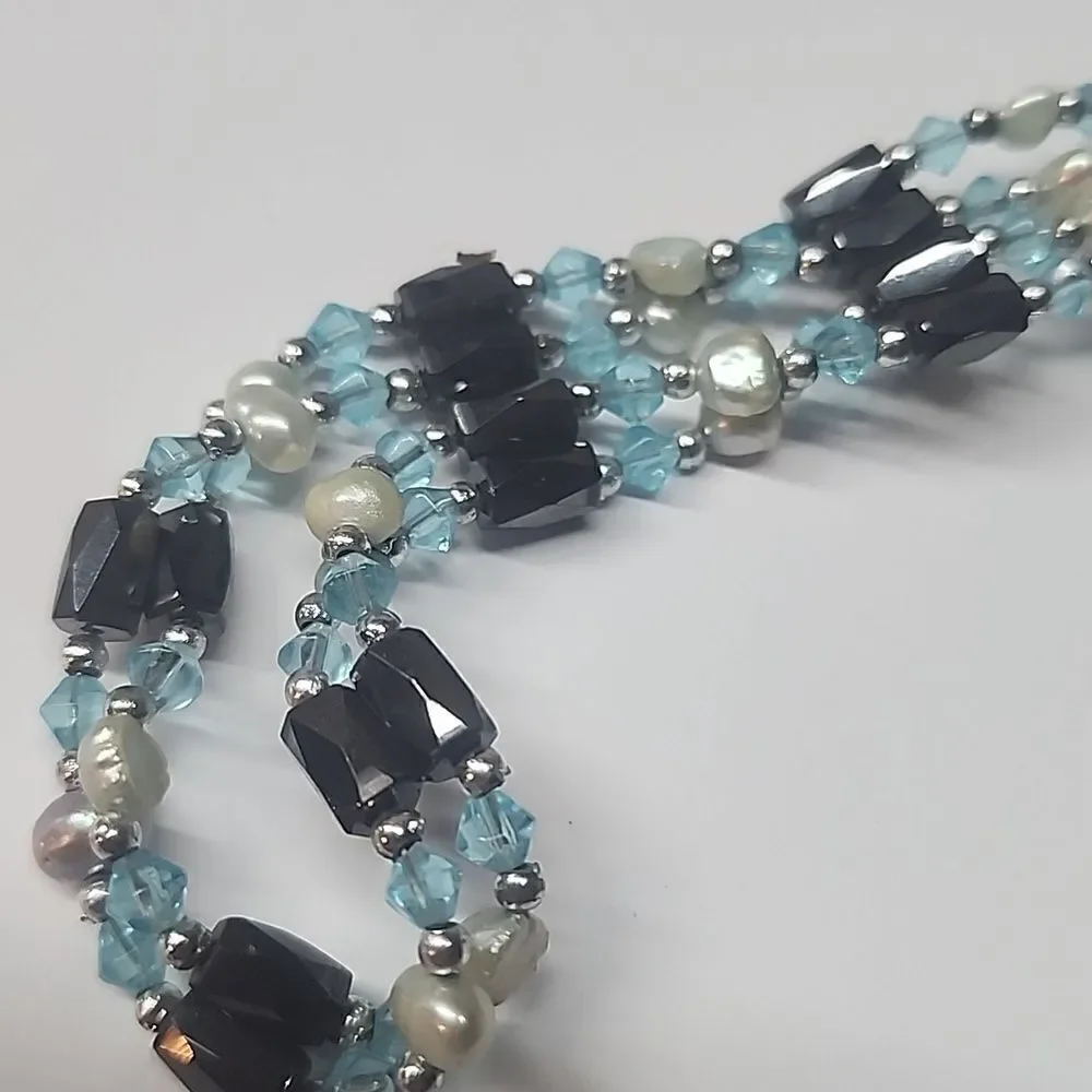 Elegant Blue and Black Beaded Magnetic Jewelry Set Hematite